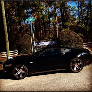 Meet your Posher, Justin